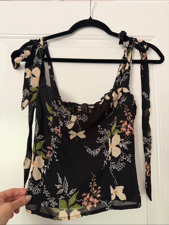 Reformation Tops - Reformation Black Floral Tie-Shoulder Cami